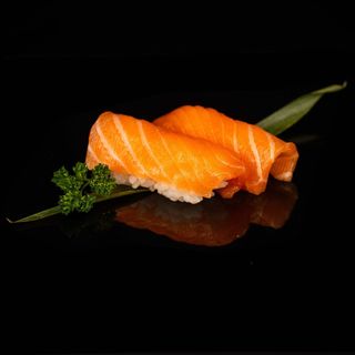 NIGIRI DE SALMON