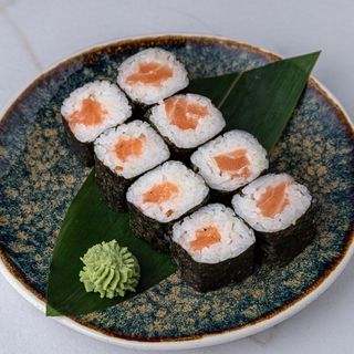 Maki De Salmón (8 Uds.)