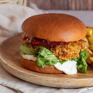 Burger Crispy Chicken BBQ