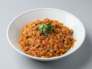 Tallarines Con Salsa Boloñesa China