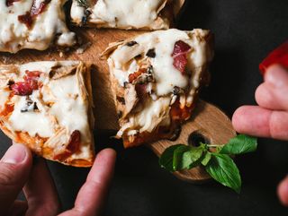 MENU 1 PIZZA MARINERA