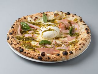 Pizza Seviletano 30 Cm. A 33 Cm. Aprox.