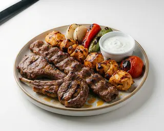 Plato Carne Kebab Grill