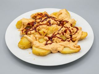 Patatas bravas (raciones)