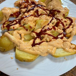 Patatas bravas (raciones)