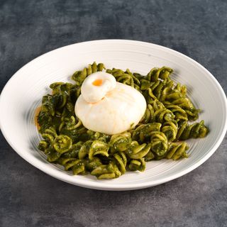 Fusilloni al Pesto e Burrata