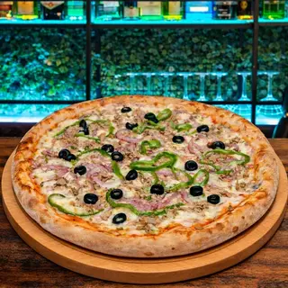Pizza Con Atún (33 Cm.)