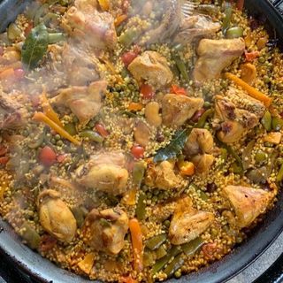 PAELLA DE POLLO