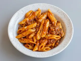 MACARRONES BOLOGNESA