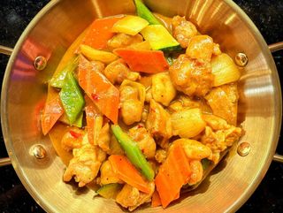 Curry chicken
