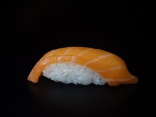 Nigiri salmon