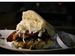 Arepa de pabellon
