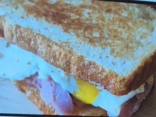 Sandwich mixto con bacon