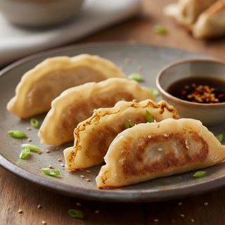 Gyozas de verdura a la plancha (4 uds.)