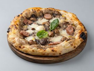 Pizza De La Casa Trufoletta
