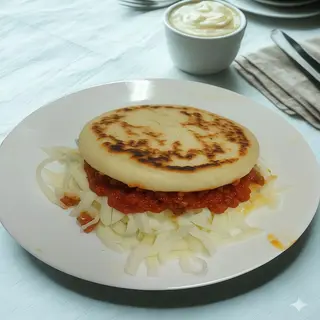 Arepa de chorizo y queso (1 ud.)