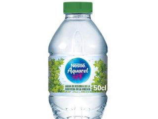 Agua mineral natural
