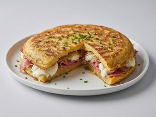 Tortilla De Patata Rellena De Jamón Con Cebolla Caramelizada 1 Ud.