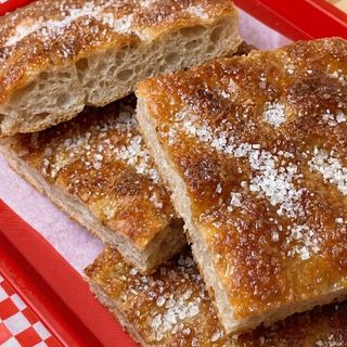 Coca de forner (coca dulce de anís)