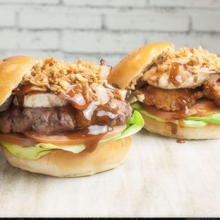 Hamburguesa de ternera con queso de cabra