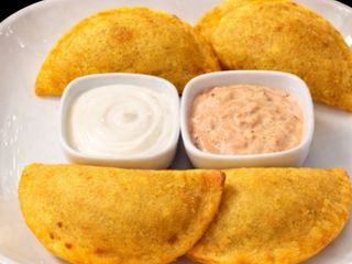 Empanada De Pollo Mechado