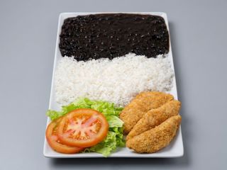 Plato milanesa de pollo