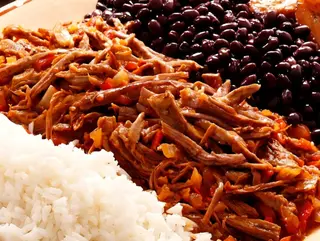 Plato carne mechada