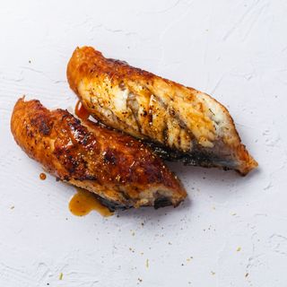 Nigiri Anguila Asada. (2Pzs.)