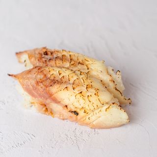 Nigiri Anguila Ahumada. (2Pzs.)