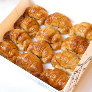 Caja 12 Medialunas Clásicas 