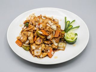 134A. Pollo Con Almendras