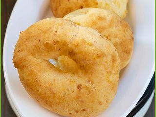 PANDEBONO