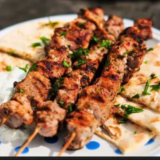 Suvlaki de cerdo o pollo