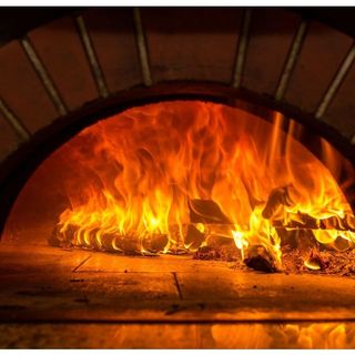 Pizza Funghi e Salsiccia