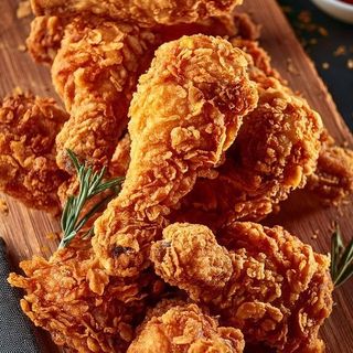 3 unidades pollo crispy crujiente con patatas y bebida