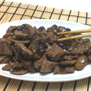Ternera con champiñones