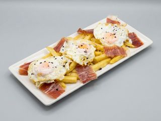 Huevos Rotos Con Jamón