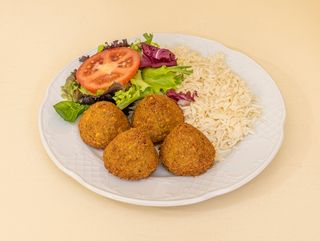 Falafel 5 Uds. Con Arroz Y Ensalada
