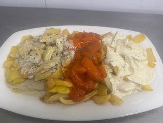 Patatas tres salsas