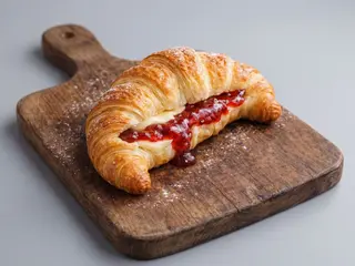 Croissant Relleno De Mantequilla Y Mermelada (1 Ud.)
