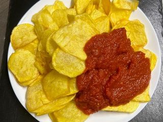 Patatas bravas