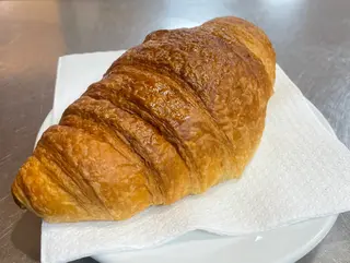 Croissant de mantequilla