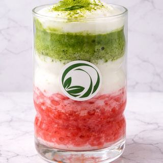 Strawberry Matcha 500 ML