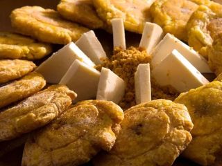 patacón con queso