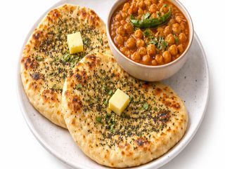 Chole + Aloo Kulcha