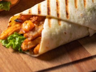 Sándwich De Pollo Con Queso 