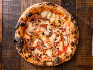 Pizza Prosciutto E Funghi (30 Cm.)