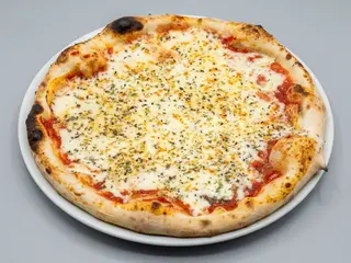 Pizza Quattro Formaggi Al Miele - Cremosa y dulce