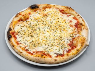 Pizza Quattro Formaggi Al Miele - Cremosa y dulce