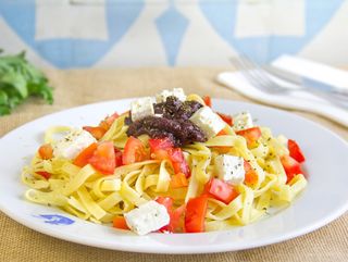 Hilopites a la griega